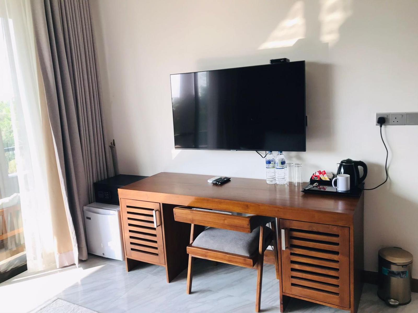 Thimbiri Wewa Resort Вилпату Екстериор снимка